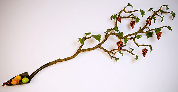 Wall Shovel, ©2008 Victor cicansky